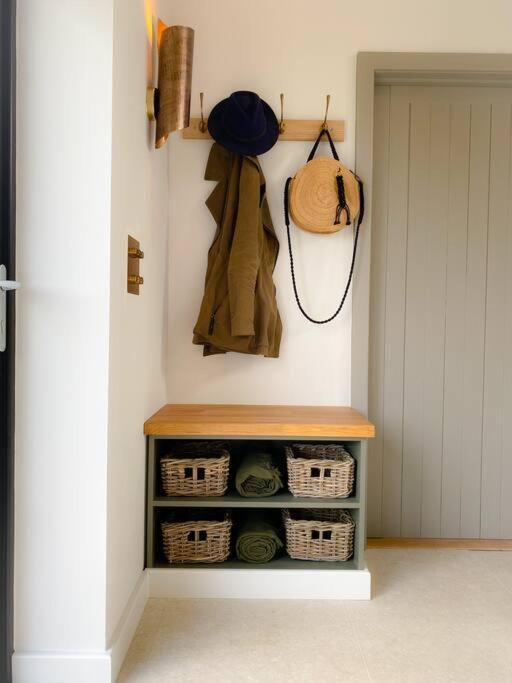 Linseed Barn- Stamford Holiday Cottages エクステリア 写真