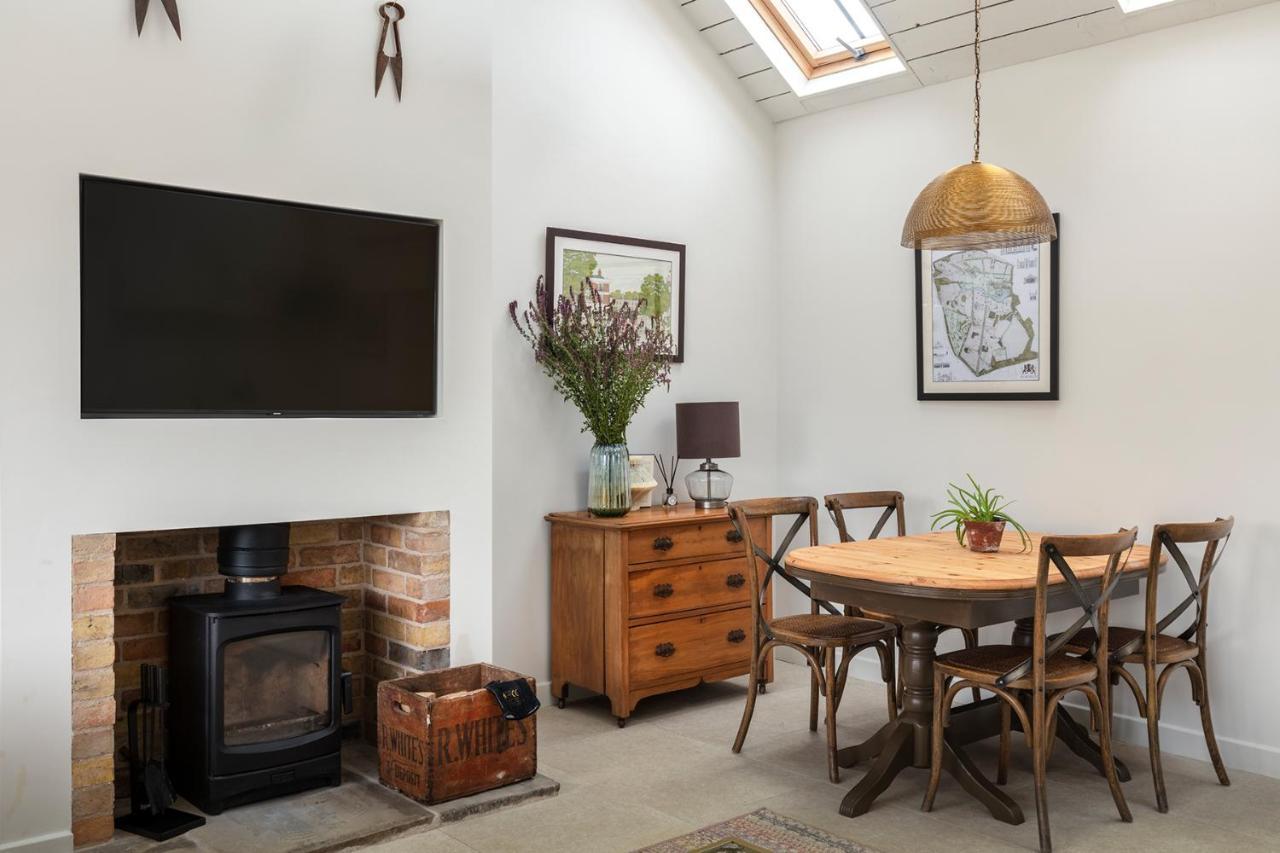 Linseed Barn- Stamford Holiday Cottages エクステリア 写真